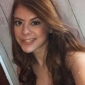 Meet your Posher, Chloe